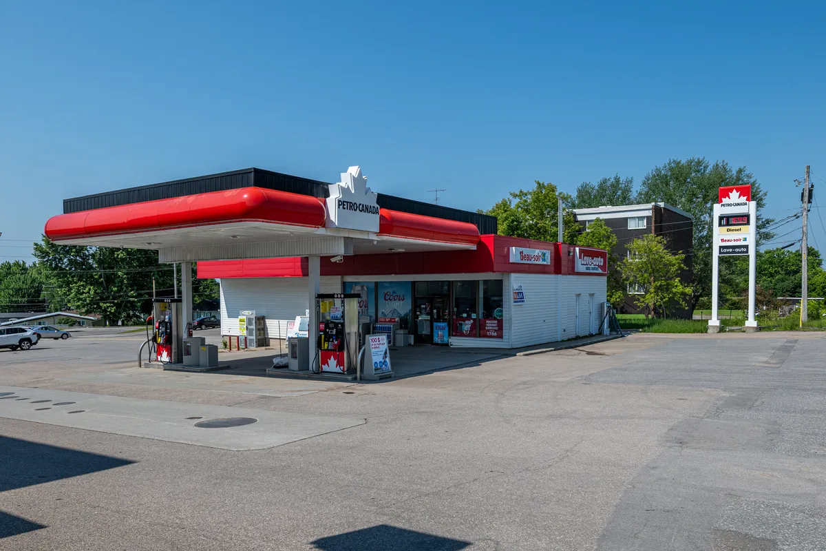 Station-service au 90 route 138 à Donnacona